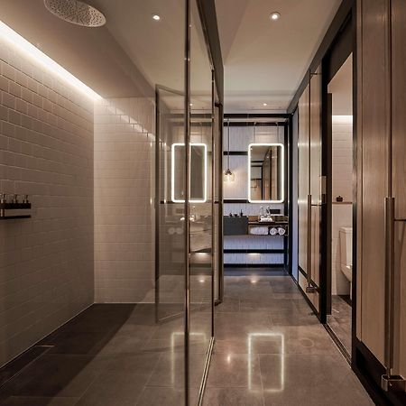 Alila Bangsar Kuala Lumpur Hotell Eksteriør bilde The changing rooms at the London Aquatics Centre