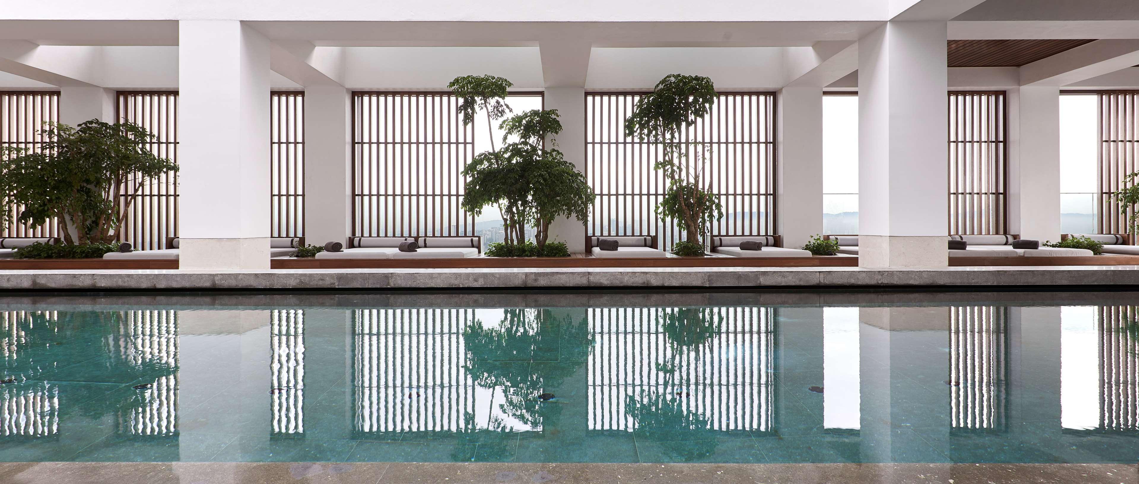 Alila Bangsar Kuala Lumpur Hotell Eksteriør bilde The pool at the spa